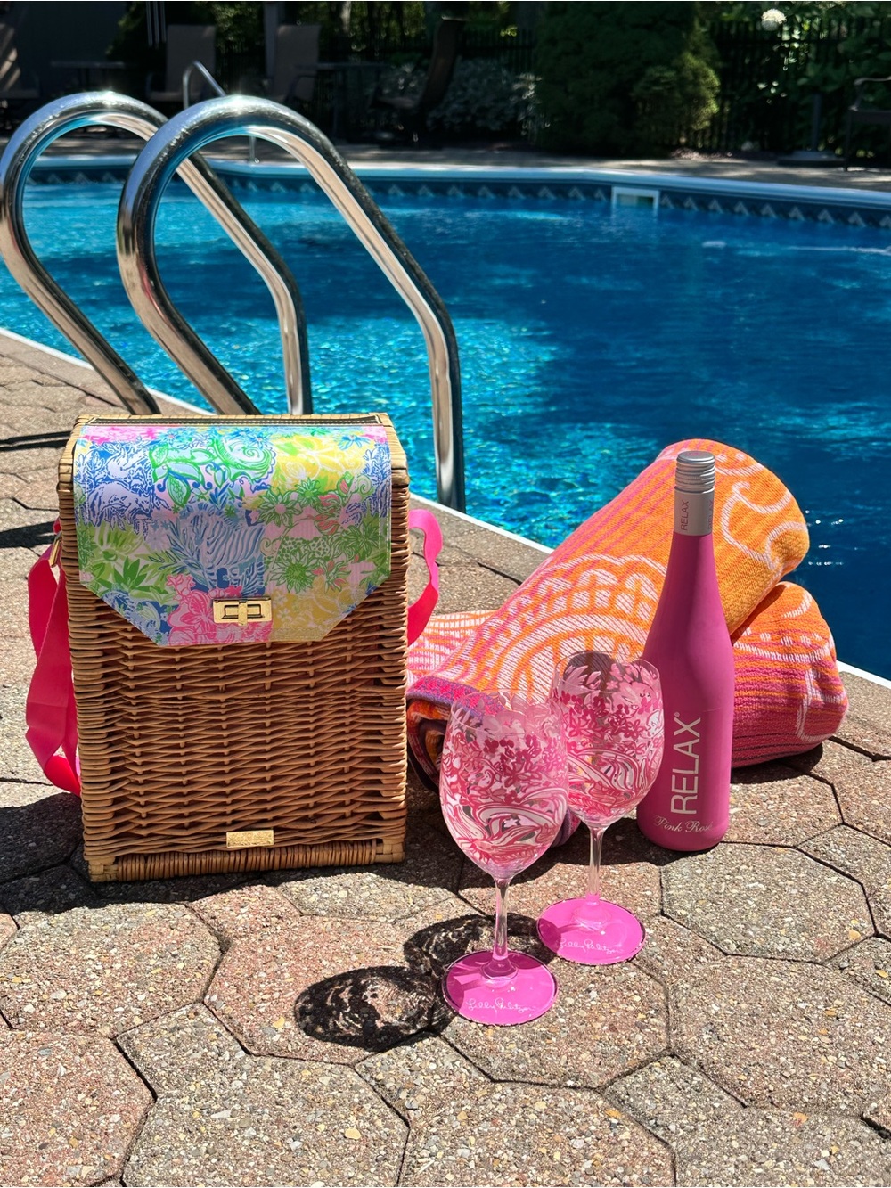 Lilly Pulitzer Pink Wine Glasses Poolside Set